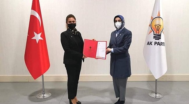 Datei:POL TR adalet-ve-kalkinma-partisi6.jpg