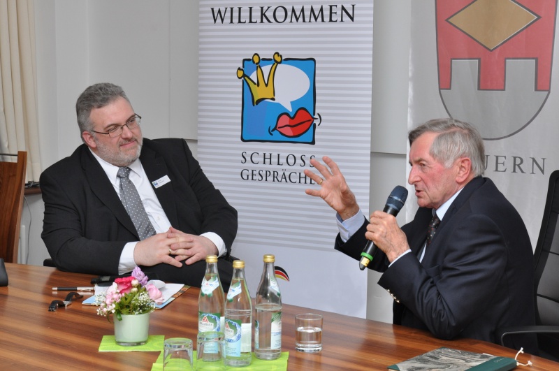 Datei:Mauern-rollup1.jpg