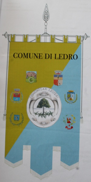 Datei:IT ledro-g0-.jpg