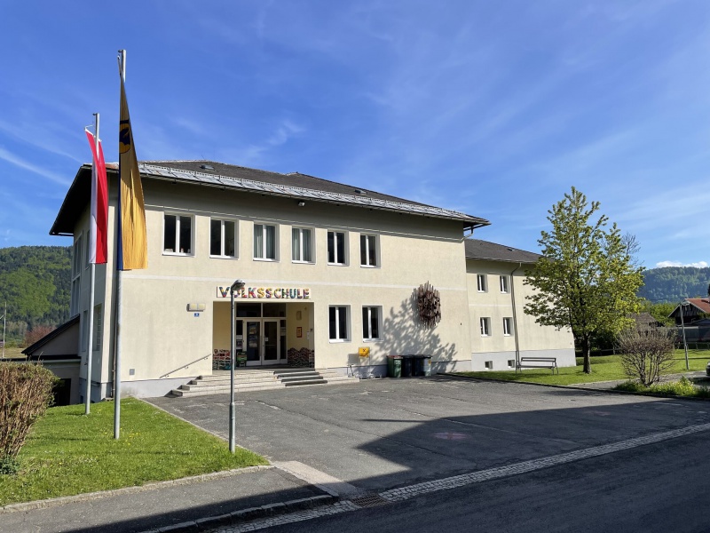 Datei:AT steindorf-am-ossiacher-see1.jpg
