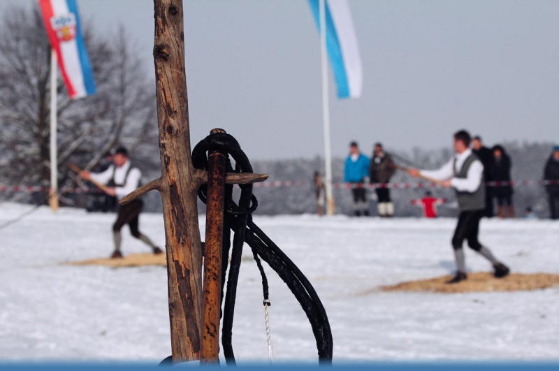 Datei:Saaldorf-surheim2.jpg