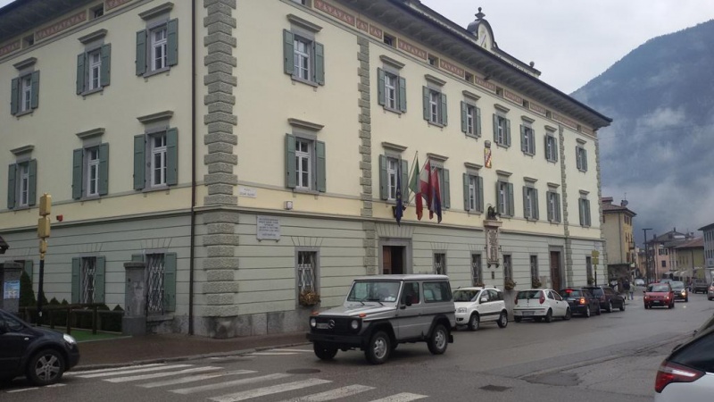 Datei:IT tione-di-trento1.jpg