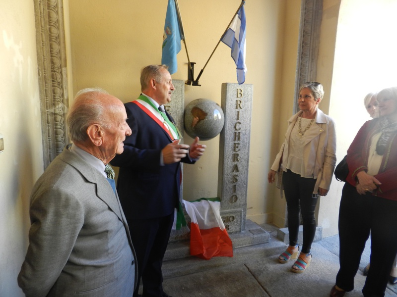 Datei:IT bricherasio2.jpg