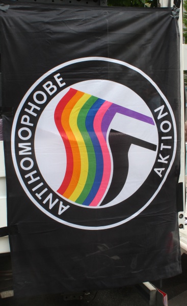 Datei:DEM 2024-05-01-antihomophobe-aktion1.jpg
