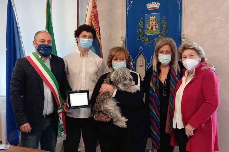 Datei:IT castelnuovo-del-garda-g2.jpg