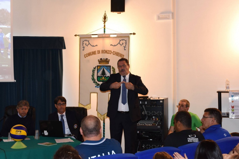 Datei:IT ronzo-chienis-g2.jpg