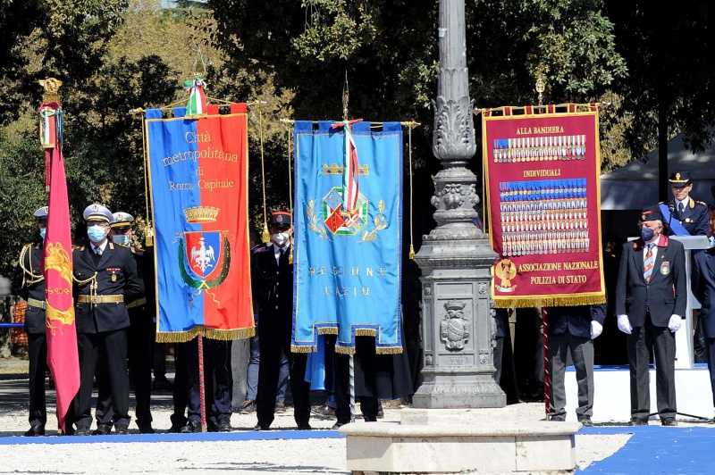 Datei:IT roma-g4etal.jpg