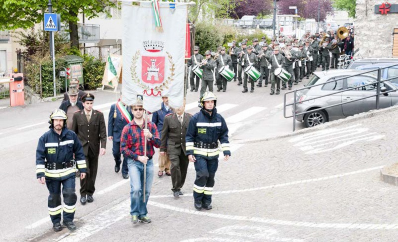 Datei:IT tenno-g3.jpg