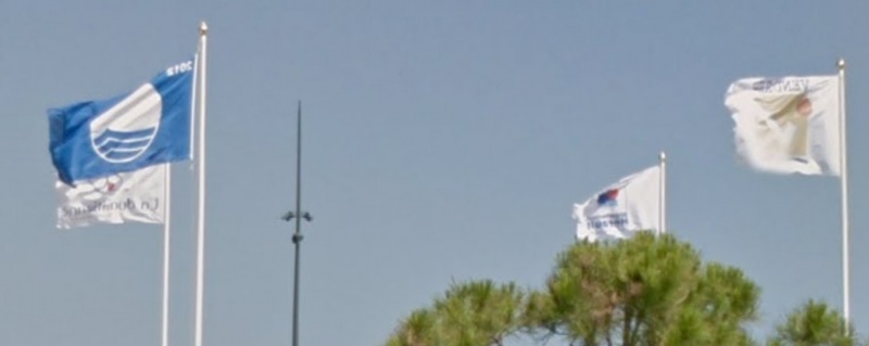 Datei:FR cc-la-domitienne1etal.jpg