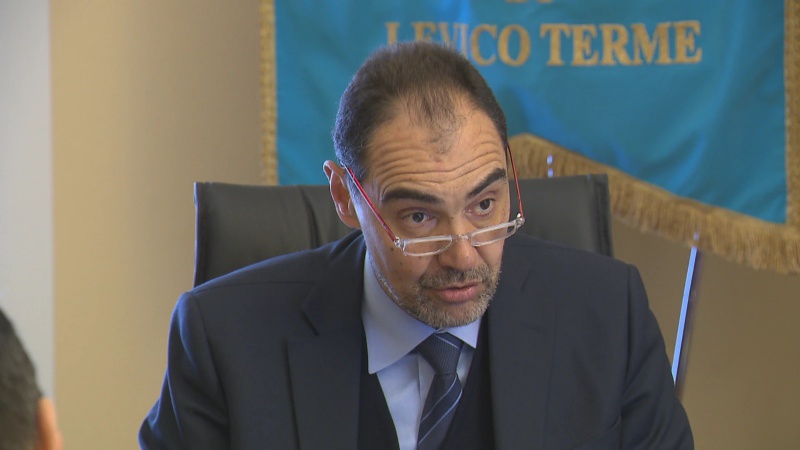 Datei:IT levico-terme-g24.jpg