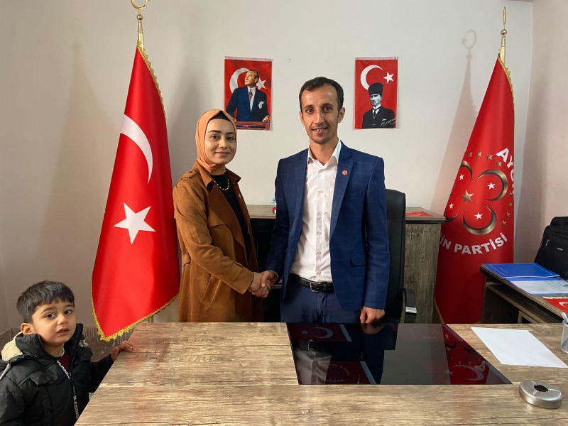 Datei:POL TR aydinlik-gelecegin-partisi6.jpg