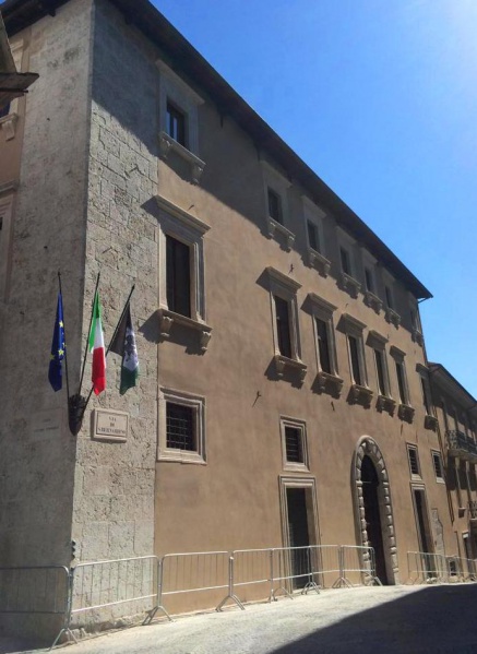 Datei:IT l-aquila2.jpg