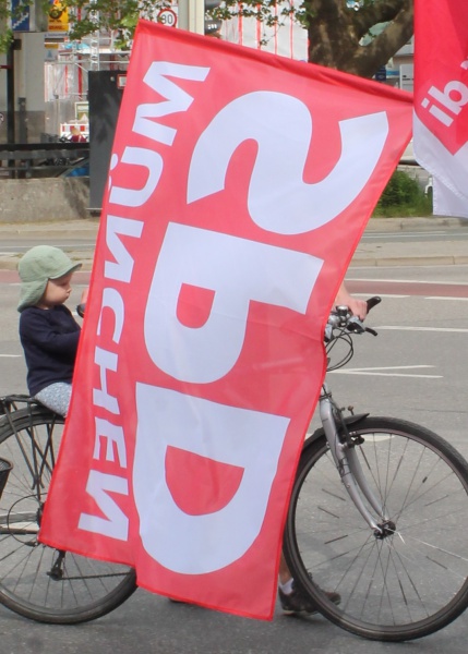 Datei:DEM 2024-05-01-muenchen-spd3.jpg