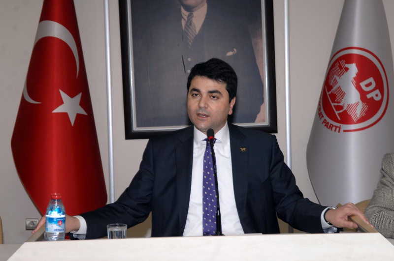 Datei:POL TR demokrat-parti2007-16.jpg